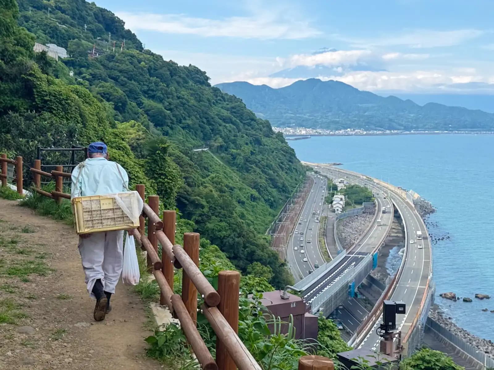 Satta Pass: The Postcard and the Chokepoint
